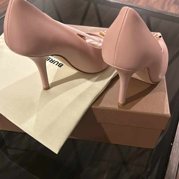 New authentic Burberry logo heels - Picture 5 of 11